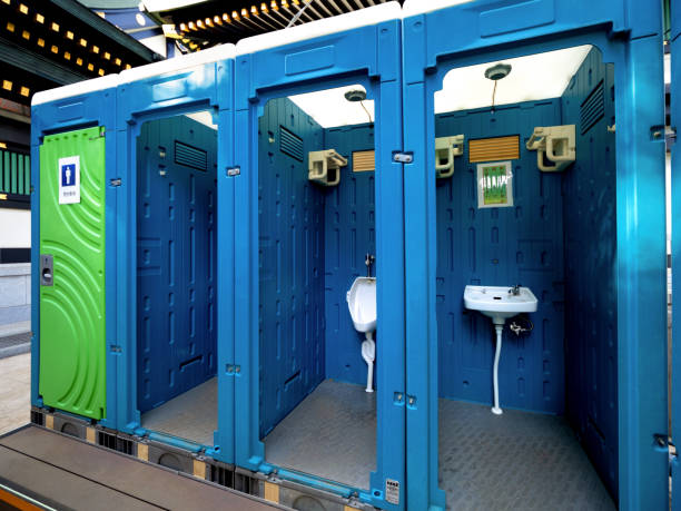Best Porta potty rental near me  in Topeka, KS